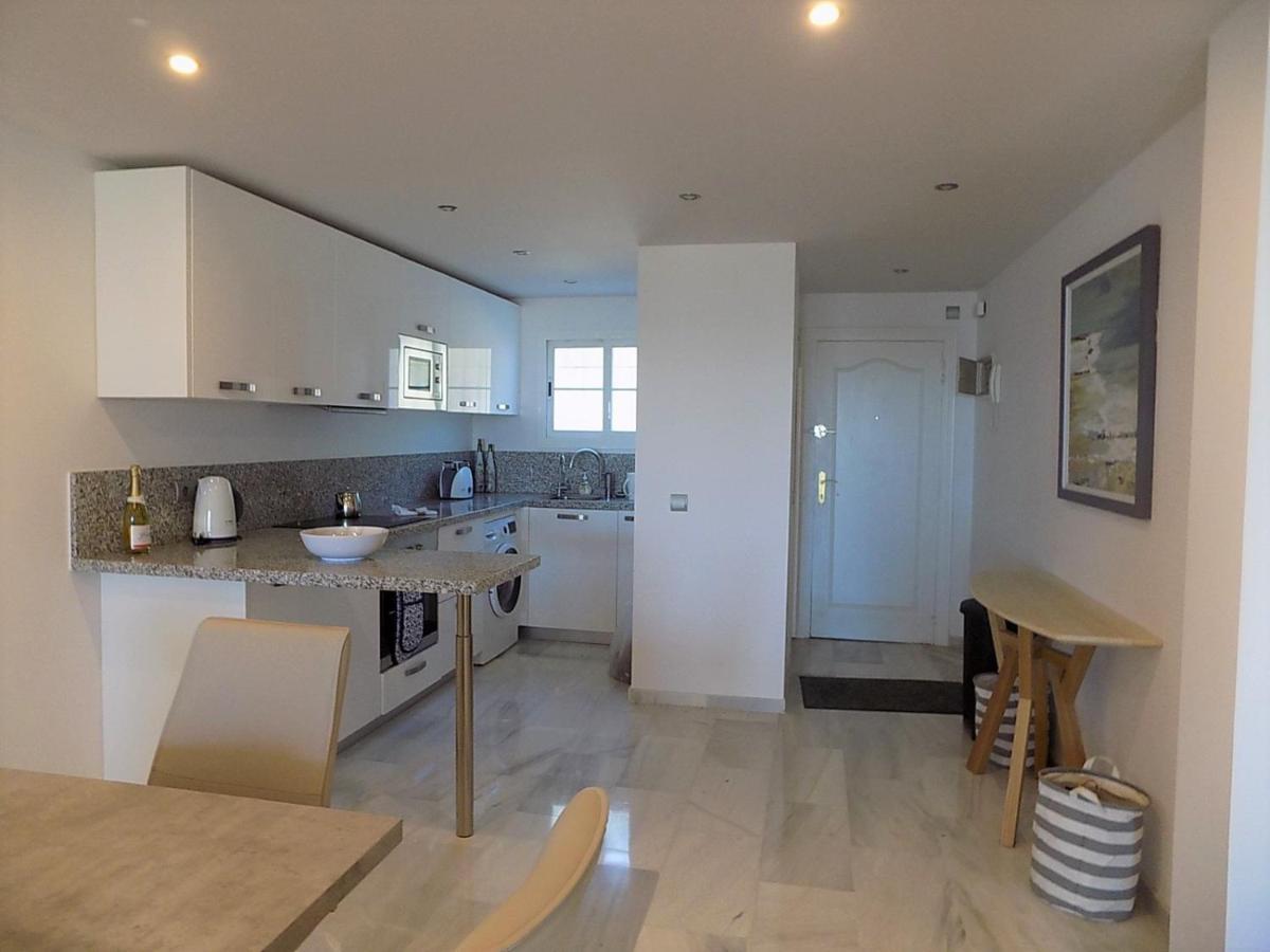 Playa Lucera - Ground Floor Apartment With Sea Views Cs126 Sitio de Calahonda 외부 사진